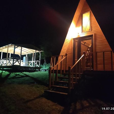 Aquacool Hotel Crasna  Buitenkant foto