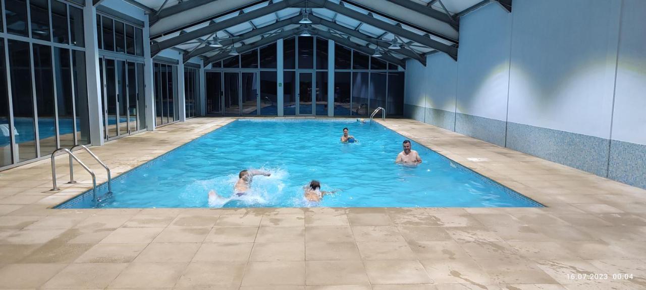 Aquacool Hotel Crasna  Buitenkant foto